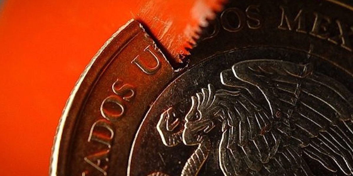 Inicio de semana con depreciación del peso, cotiza en 18.53 unidades