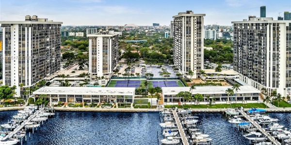 Mundial y rentas impulsan mercado de Miami: demanda mexicana crece