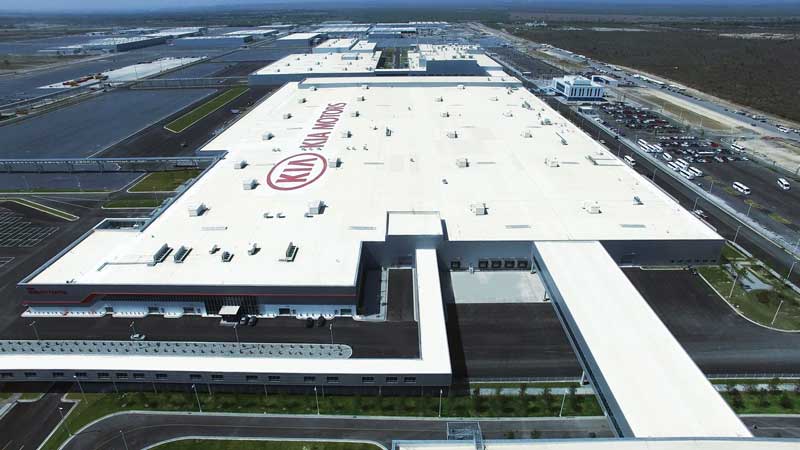 KIA Motors en Pesquería, N.L, estima producir 300,000 autos al año.