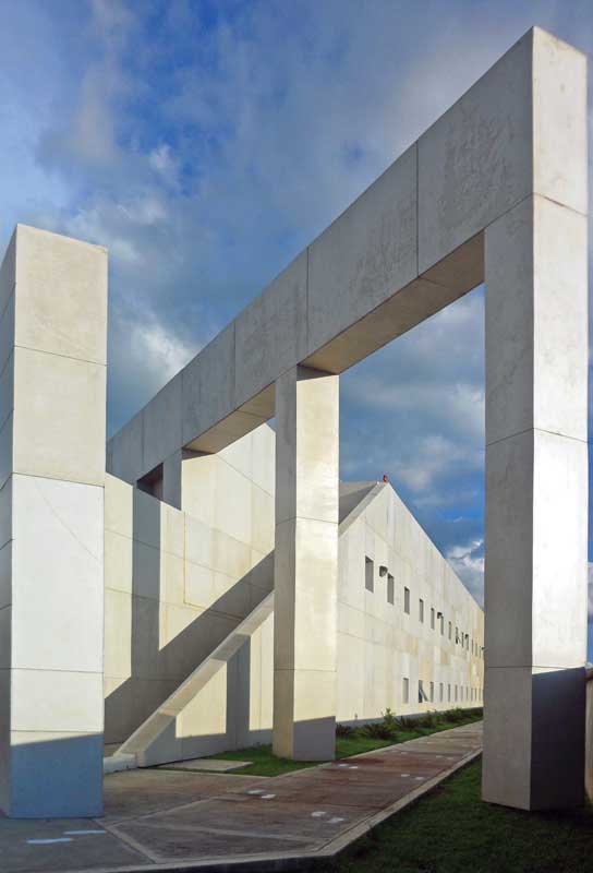 En la construcción de hospitales se deben utilizar materiales de la mejor calidad.