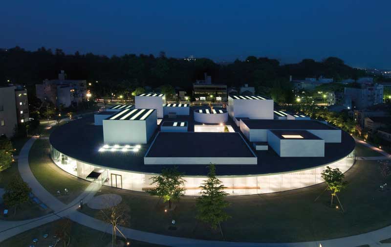 Real Estate Market &amp Lifestyle,Real Estate,Arquitectura Disruptiva,Los arquitectos más influyentes del mundo,SANAA, Organización espacial, Museo Siglo XXI de Arte Contemporáneo. Kanazawa, Japón (2004). 