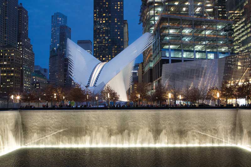 Real Estate Market &amp; Lifestyle,Real Estate,Arquitectura Disruptiva,Los arquitectos más influyentes del mundo,Santiago Calatrava, La abstracción como método, World Trade Center Transportation Hub. Nueva York, Estados Unidos (2016).