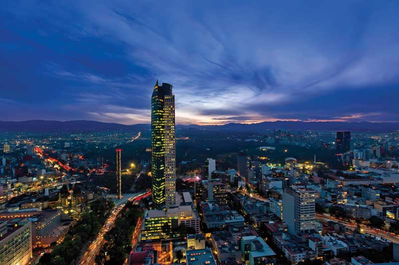 Real Estate Market &amp;amp; Lifestyle,Real Estate,Real Estate México,ADI,30 años de la ADI,Asociación de Desarrolladores Inmobiliarios, Torre Mayor, Ciudad de México.