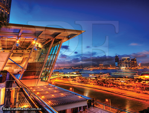 Vista de la terminal del Aeropuerto Internacional de Hong Kong a la cuidad