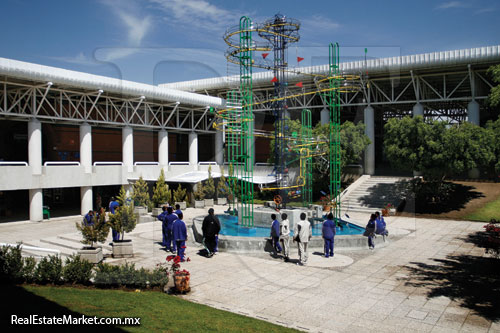 Interior del Parque Explora.