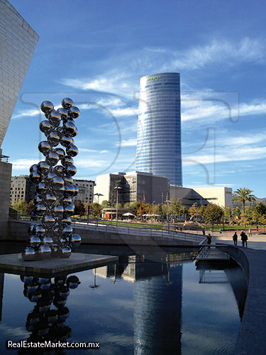 El Edificio Iberdrola en Bilbao, España