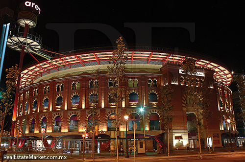 La remoderalción de la Plaza de toros de las Arenas dio origen al Centro Comercial