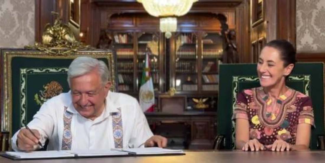 Firma AMLO decreto de Reforma Judicial, Sheinbaum atestigua