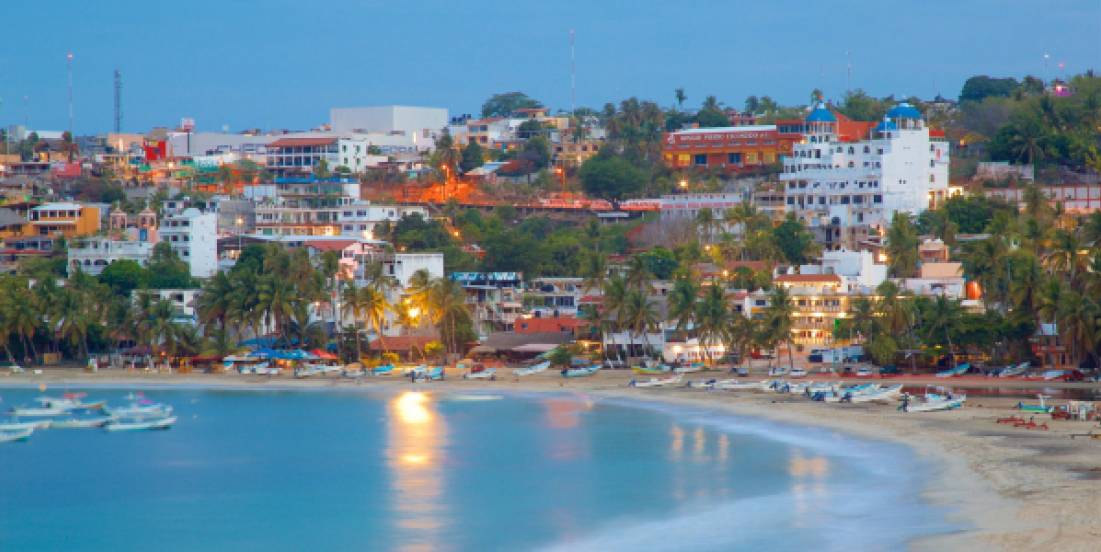 La carretera que detona el turismo en Puerto Escondido, Oaxaca