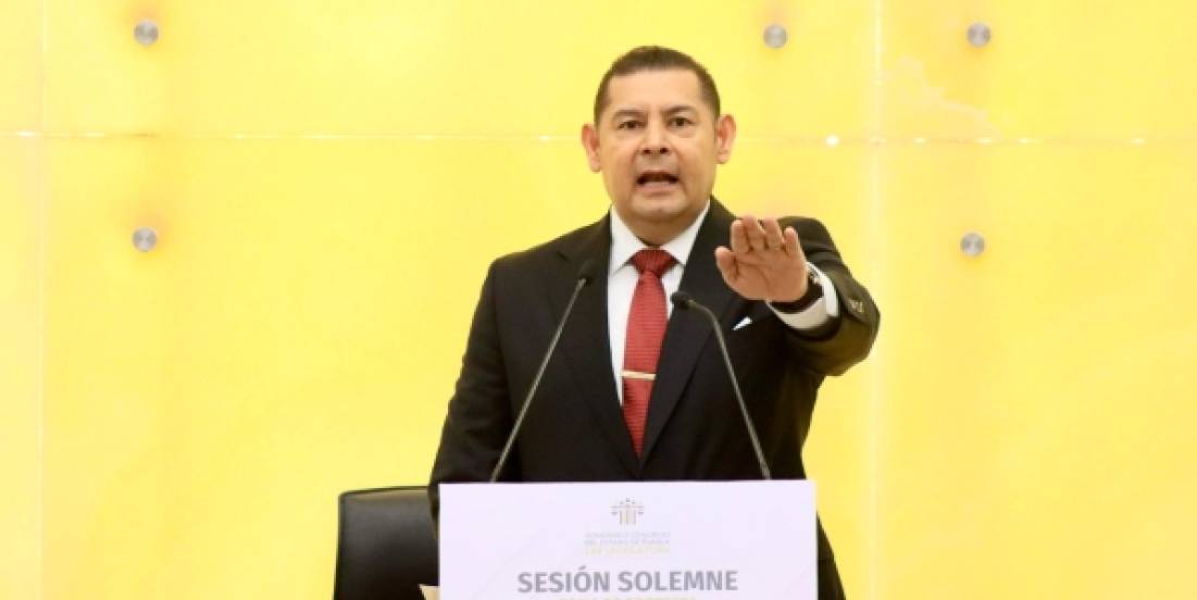 Alejandro Armenta inicia gobierno de Puebla con llamado a la unidad