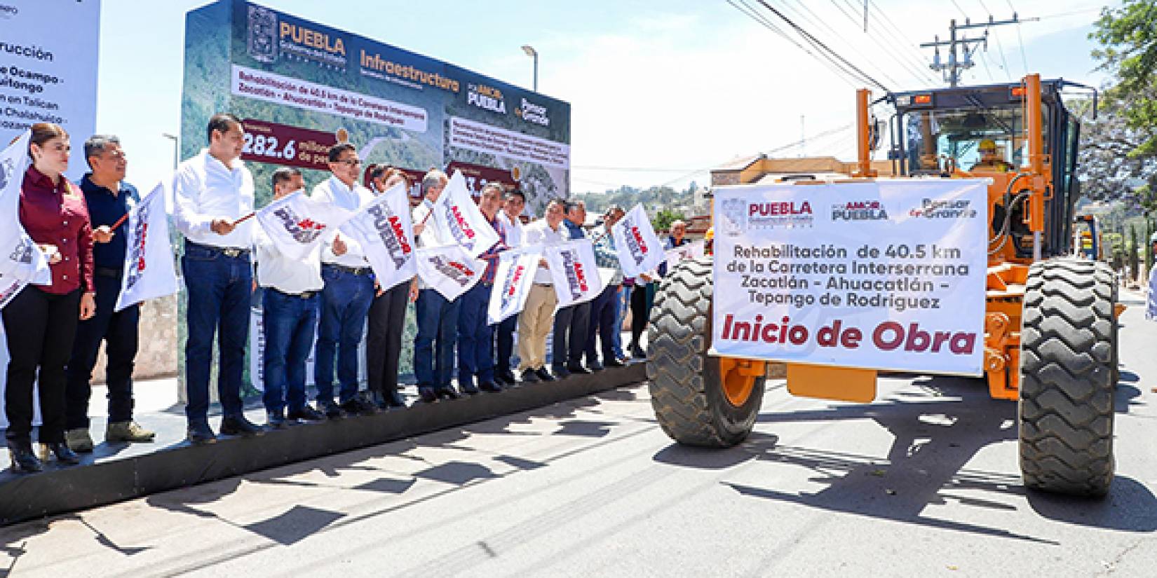 Impulsa Armenta infraestructura carretera en la Sierra Norte de Puebla