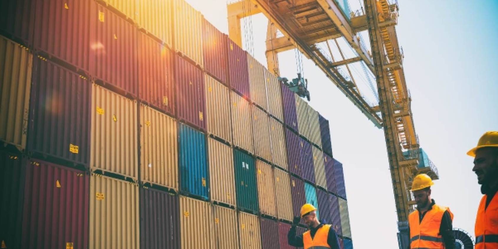México alista su transformación como hub logístico de América: AMACARGA