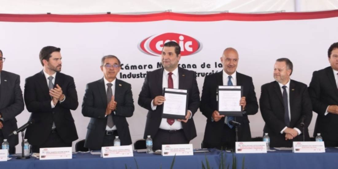 México apuesta por su industria: Solo acero nacional en proyectos públicos