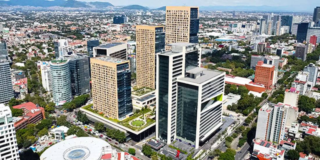 Empresas globales consolidan operaciones con nuevas sedes corporativas