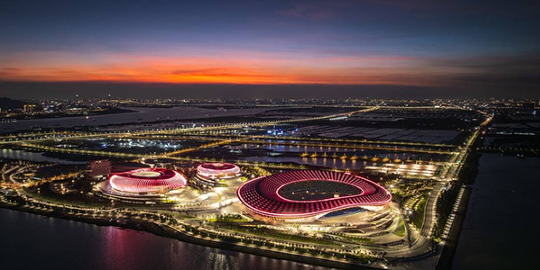 ZHA concluye centro deportivo inspirado en arquitectura tradicional china