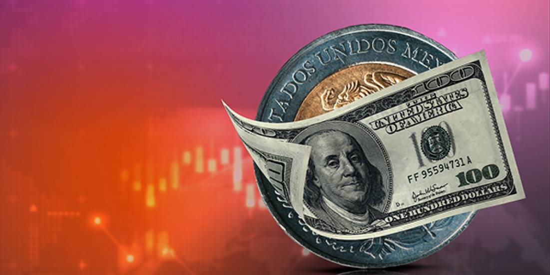 El peso se fortalece y regresa debajo de las 18 unidades por dólar