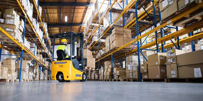 Fibra MTY acelera su enfoque industrial con la venta de portafolio comercial