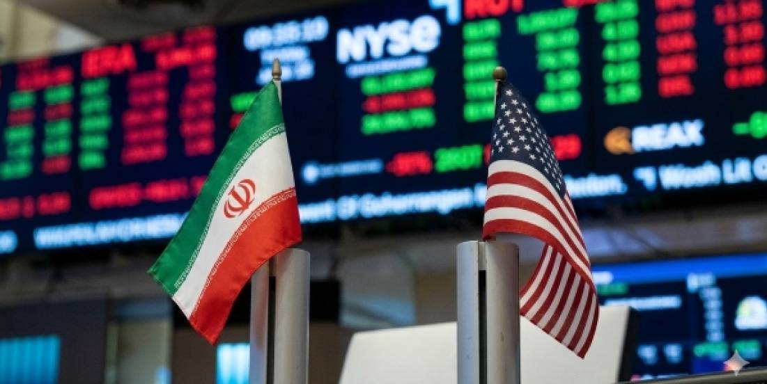 Peso se fortalece y cae precio del petróleo ante tregua en Medio Oriente