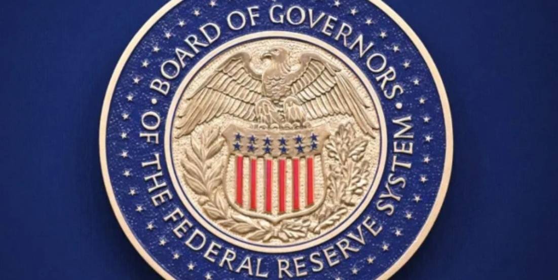 Menor presión sobre la Reserva Federal impulsa al peso mexicano