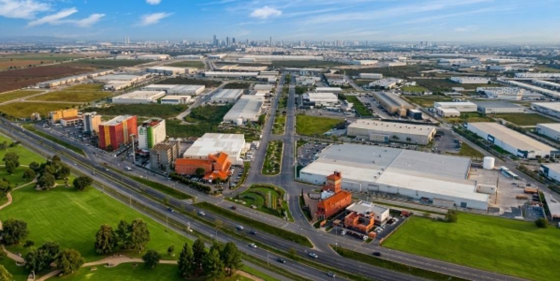 Inversiones y nuevos parques mantienen activo el desarrollo industrial en México
